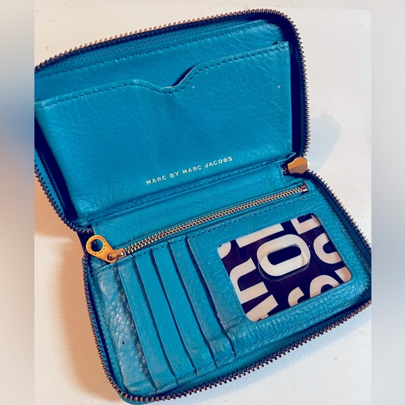 Marc Jacob Wristlet Wallet - Picture 4 of 6